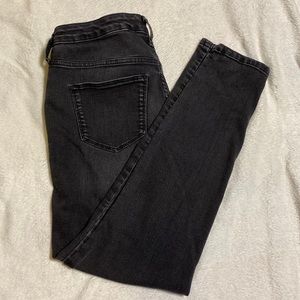 Universal thread black skinny jeans